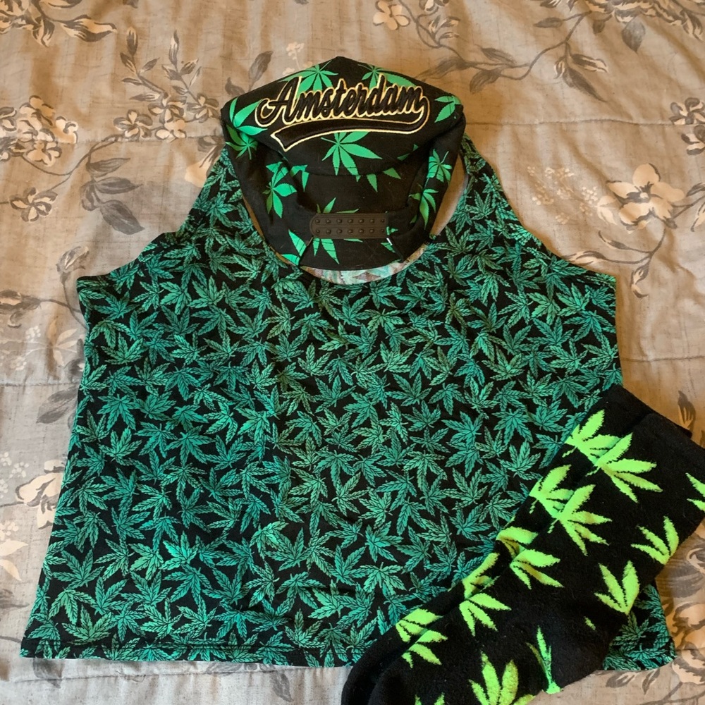Tank and hat with matching socks